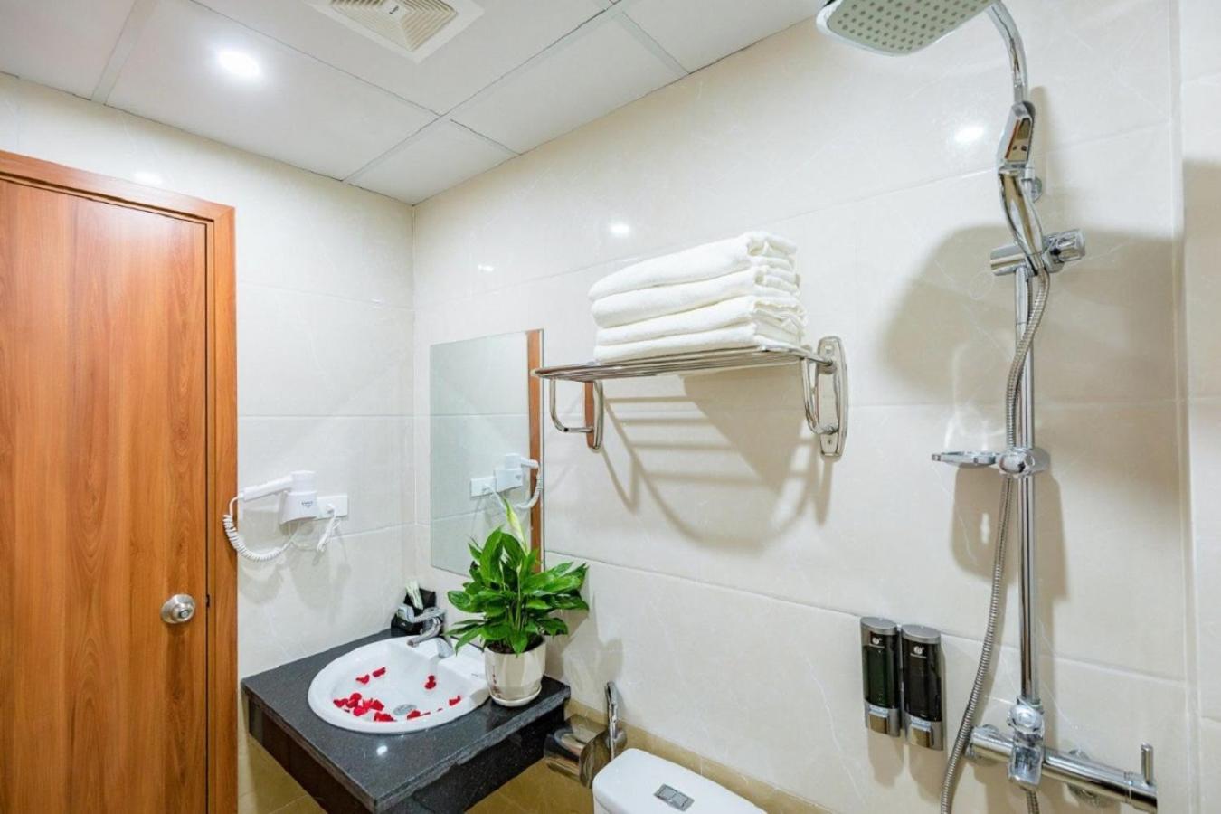 Gia Cat Long Boutique Cat Ba Hotel Chan Chau Eksteriør bilde
